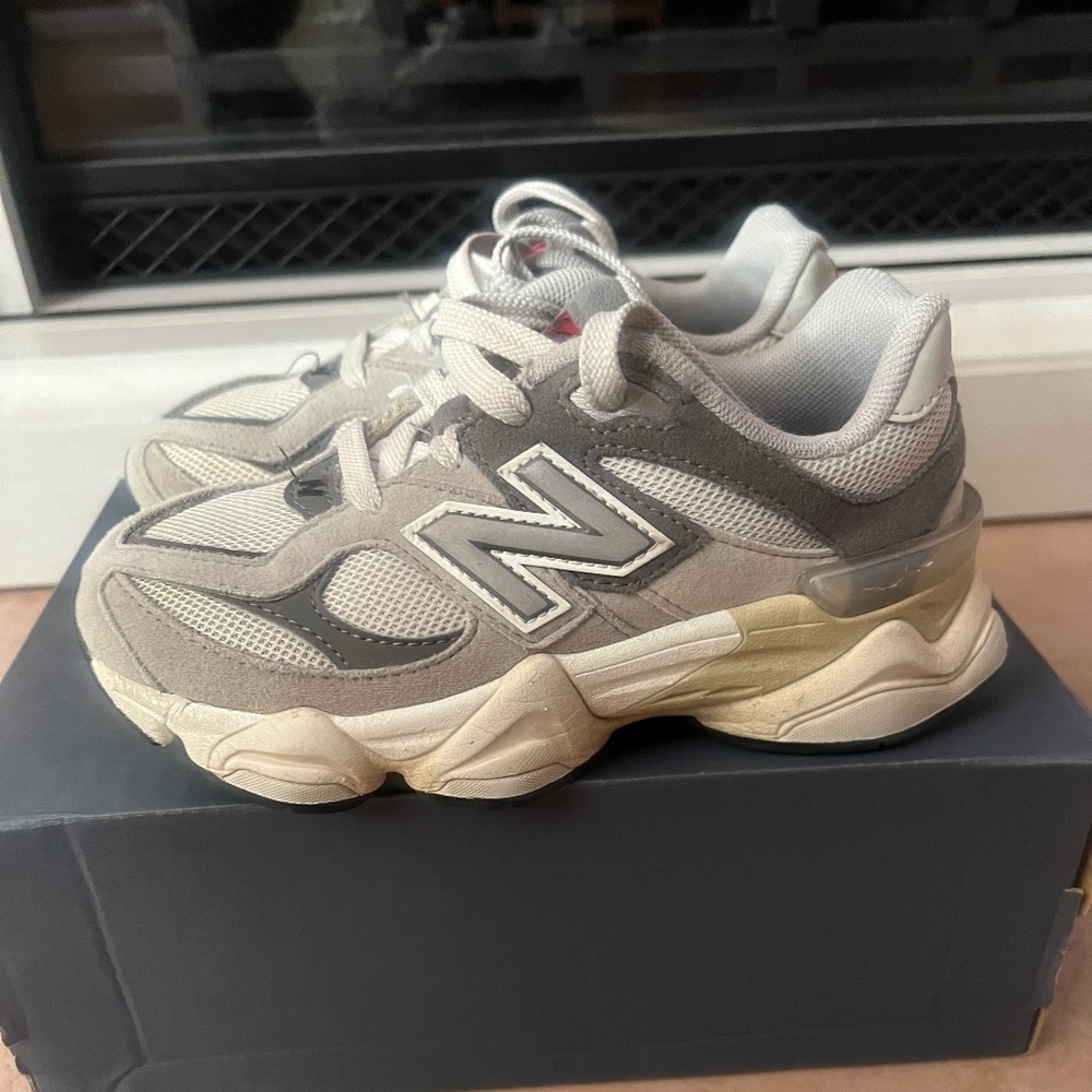 New Balance Kids 9060 Grey/Grey Size 13C
